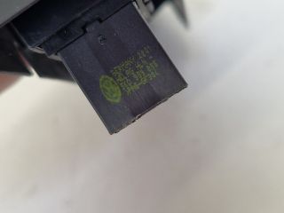 bontott VW GOLF VI Jobb első Ablakemelő Kapcsoló