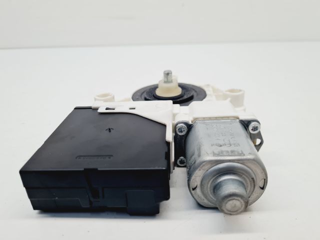 bontott VW GOLF VI Jobb első Ablakemelő Motor