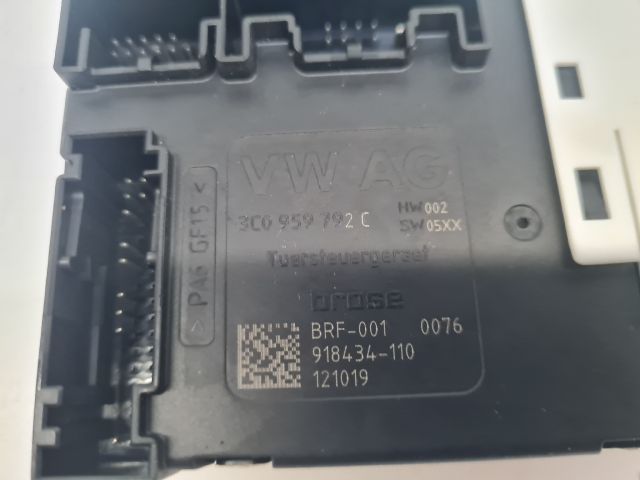 bontott VW GOLF VI Jobb első Ablakemelő Motor