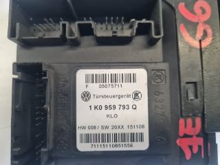 bontott VW GOLF VI Jobb első Ablakemelő Motor