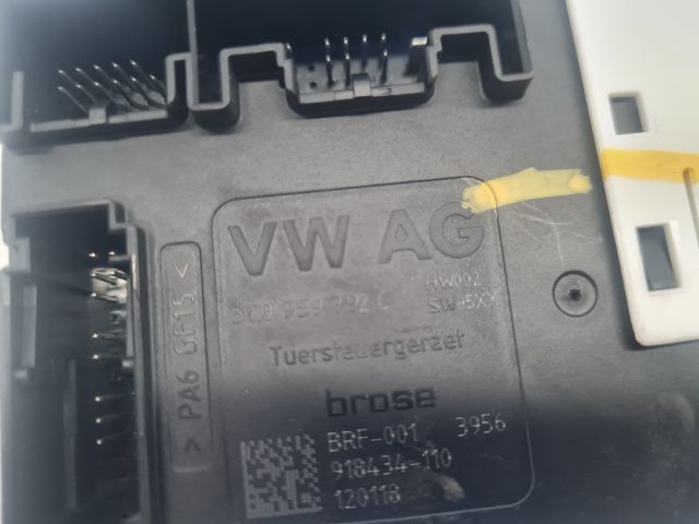 bontott VW GOLF VI Jobb első Ablakemelő Motor