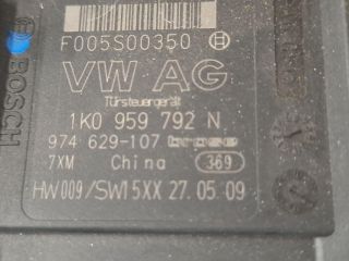 bontott VW GOLF VI Jobb első Ablakemelő Motor