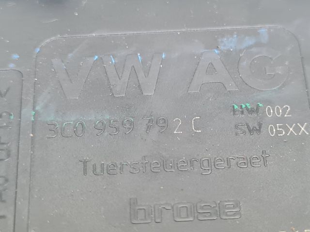 bontott VW GOLF VI Jobb első Ablakemelő Motor