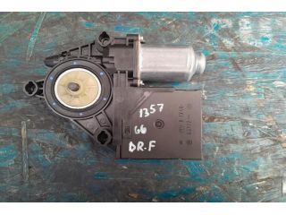 bontott VW GOLF VI Jobb első Ablakemelő Motor