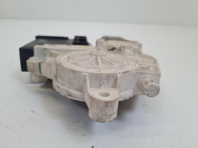 bontott VW GOLF VI Jobb első Ablakemelő Motor