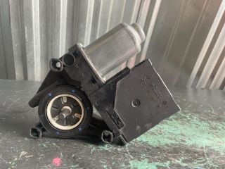 bontott VW GOLF VI Jobb első Ablakemelő Motor