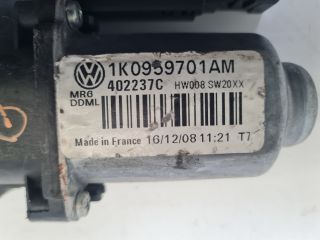 bontott VW GOLF VI Jobb első Ablakemelő Motor