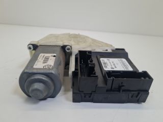 bontott VW GOLF VI Jobb első Ablakemelő Motor