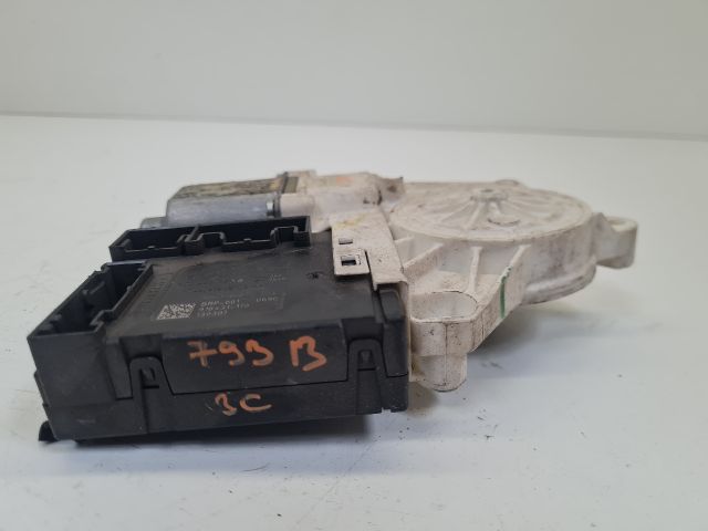 bontott VW GOLF VI Jobb első Ablakemelő Motor