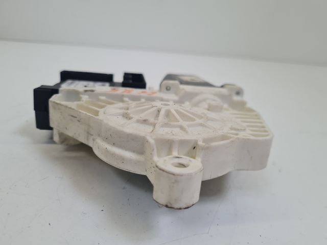 bontott VW GOLF VI Jobb első Ablakemelő Motor