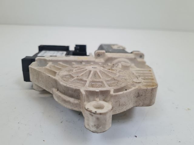 bontott VW GOLF VI Jobb első Ablakemelő Motor