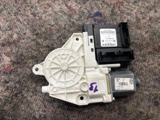 bontott VW GOLF VI Jobb első Ablakemelő Motor