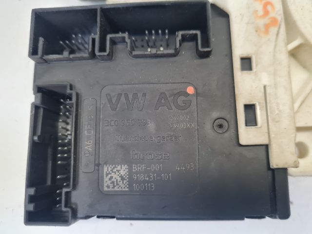 bontott VW GOLF VI Jobb első Ablakemelő Motor