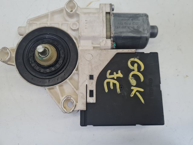 bontott VW GOLF VI Jobb első Ablakemelő Motor