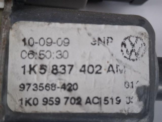 bontott VW GOLF VI Jobb első Ablakemelő Motor