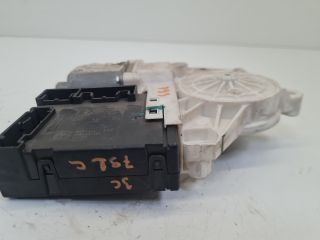 bontott VW GOLF VI Jobb első Ablakemelő Motor