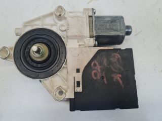 bontott VW GOLF VI Jobb első Ablakemelő Motor