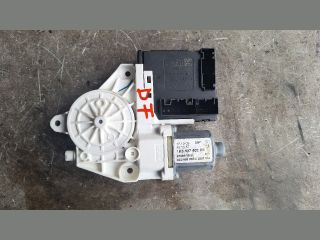 bontott VW GOLF VI Jobb első Ablakemelő Motor