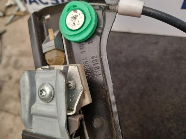 bontott VW GOLF VI Jobb első Ablakemelő Szerkezet (Elektromos)