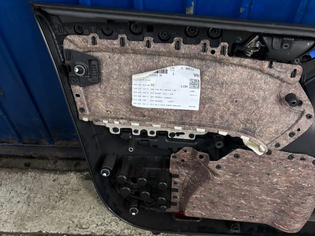 bontott VW GOLF VI Jobb első Ajtó Kárpit