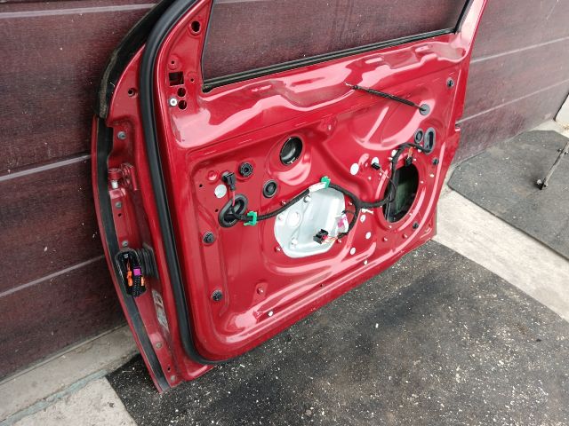 bontott VW GOLF VI Jobb első Ajtó (Részeivel)