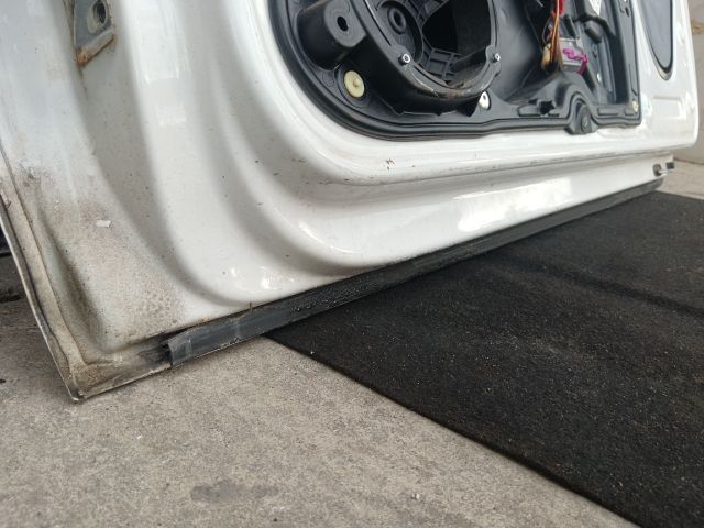 bontott VW GOLF VI Jobb első Ajtó (Részeivel)