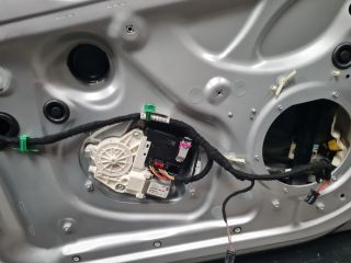 bontott VW GOLF VI Jobb első Ajtó (Részeivel)