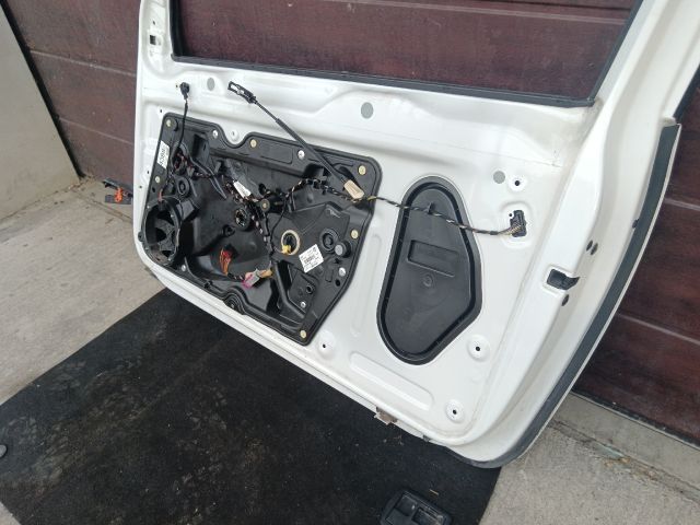 bontott VW GOLF VI Jobb első Ajtó (Részeivel)