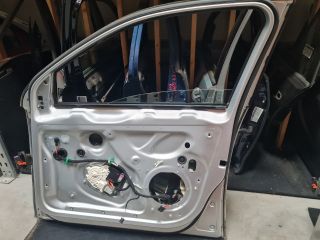 bontott VW GOLF VI Jobb első Ajtó (Részeivel)