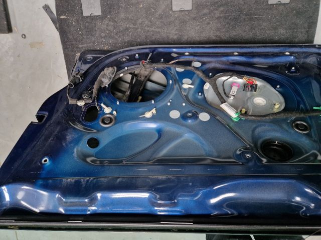 bontott VW GOLF VI Jobb első Ajtó (Részeivel)