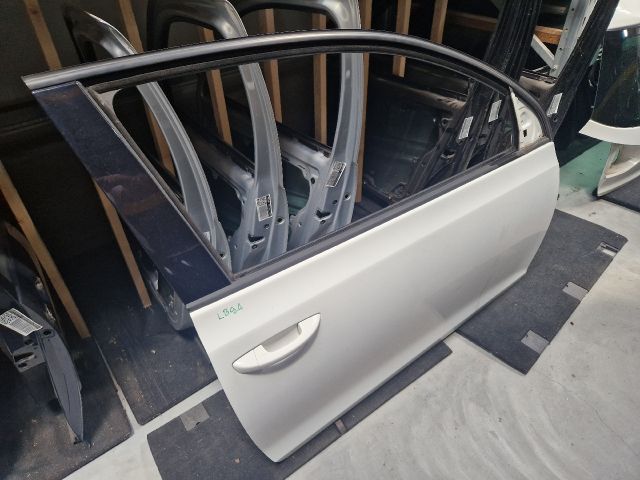 bontott VW GOLF VI Jobb első Ajtó (Üres lemez)