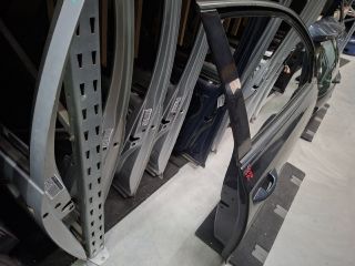 bontott VW GOLF VI Jobb első Ajtó (Üres lemez)