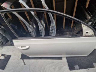 bontott VW GOLF VI Jobb első Ajtó (Üres lemez)