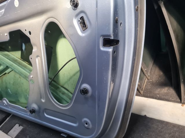 bontott VW GOLF VI Jobb első Ajtó (Üres lemez)