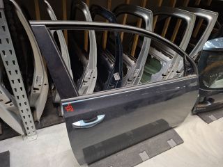 bontott VW GOLF VI Jobb első Ajtó (Üres lemez)