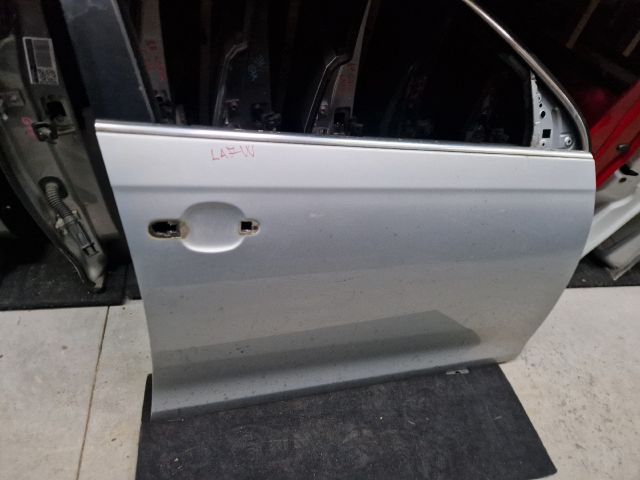 bontott VW GOLF VI Jobb első Ajtó (Üres lemez)