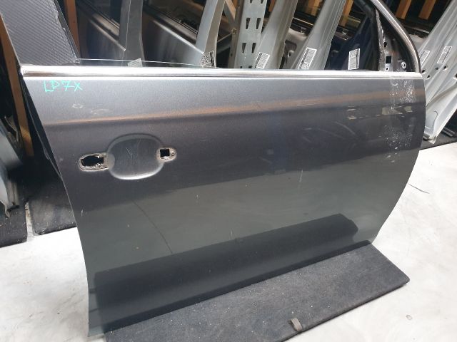 bontott VW GOLF VI Jobb első Ajtó (Üres lemez)