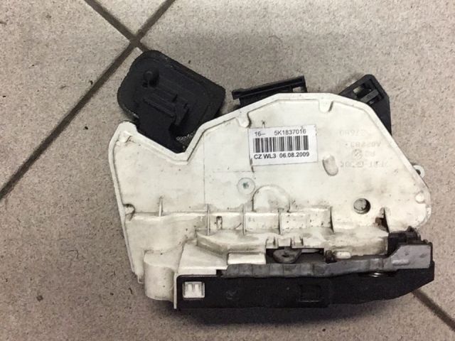 bontott VW GOLF VI Jobb első Ajtózár