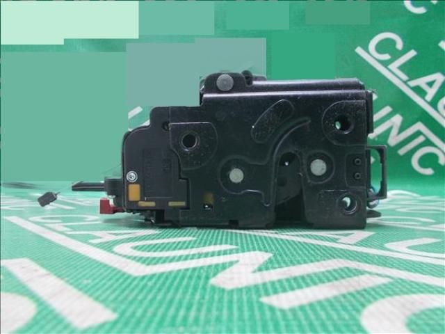 bontott VW GOLF VI Jobb első Ajtózár