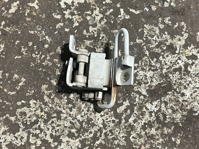 bontott VW GOLF VI Jobb első Alsó Zsanér