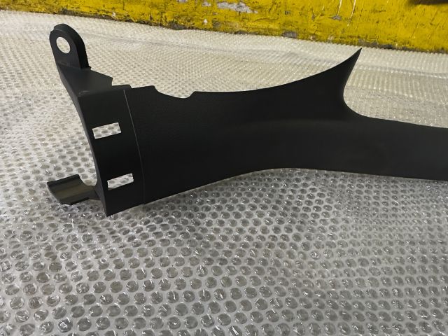 bontott VW GOLF VI Jobb első Belső Küszöb Burkolat