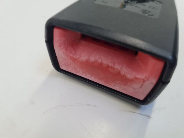 bontott VW GOLF VI Jobb első Biztonsági Öv Csat