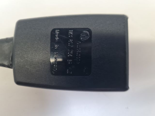 bontott VW GOLF VI Jobb első Biztonsági Öv Csat