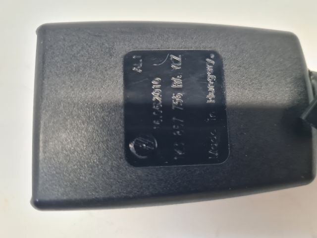 bontott VW GOLF VI Jobb első Biztonsági Öv Csat