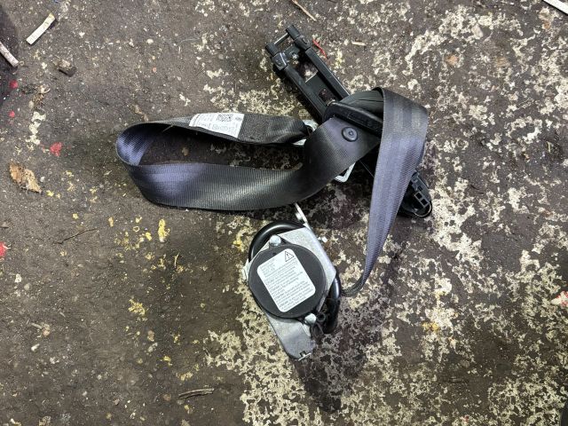 bontott VW GOLF VI Jobb első Biztonsági Öv