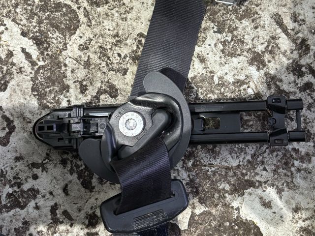 bontott VW GOLF VI Jobb első Biztonsági Öv