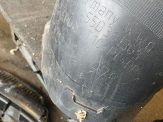 bontott VW GOLF VI Jobb első Dobbetét (Kerékjárati, Műanyag)