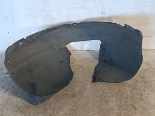 bontott VW GOLF VI Jobb első Dobbetét (Kerékjárati, Műanyag)