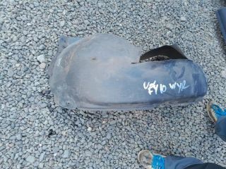 bontott VW GOLF VI Jobb első Dobbetét (Kerékjárati, Műanyag)