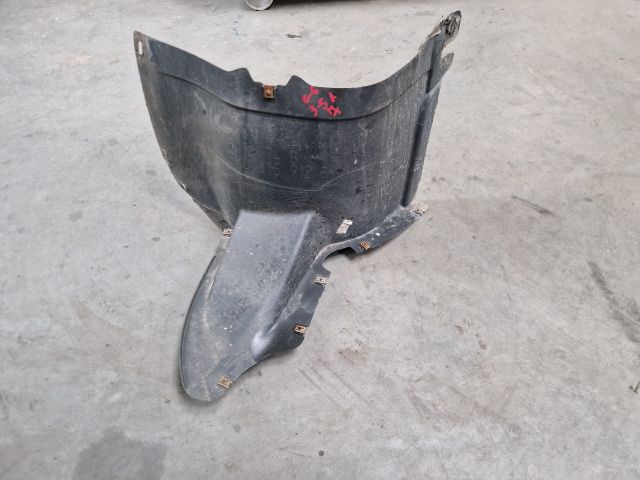 bontott VW GOLF VI Jobb első Első Dobbetét (Kerékjárati, Műanyag)